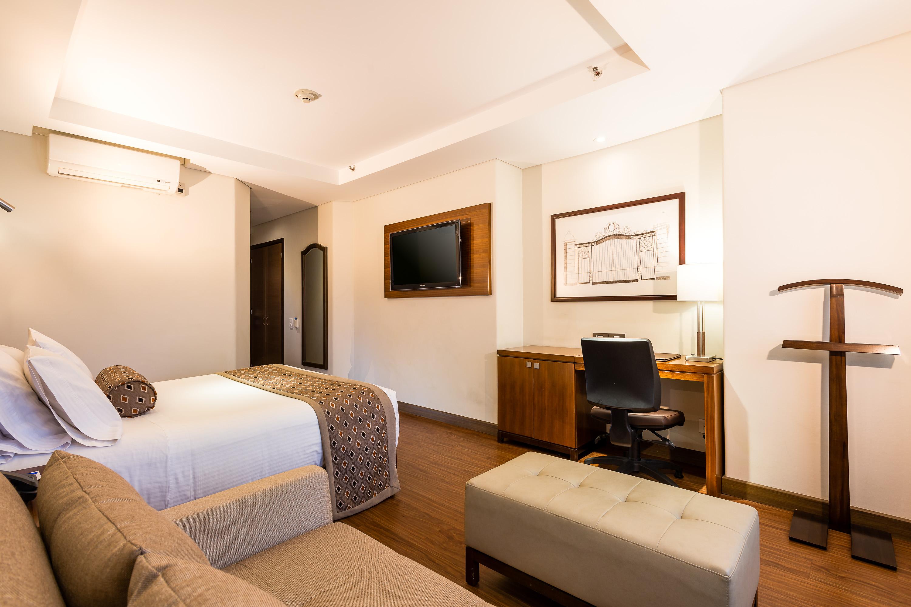 Hotel Dann Carlton Bogotá Exterior foto A room at the hotel