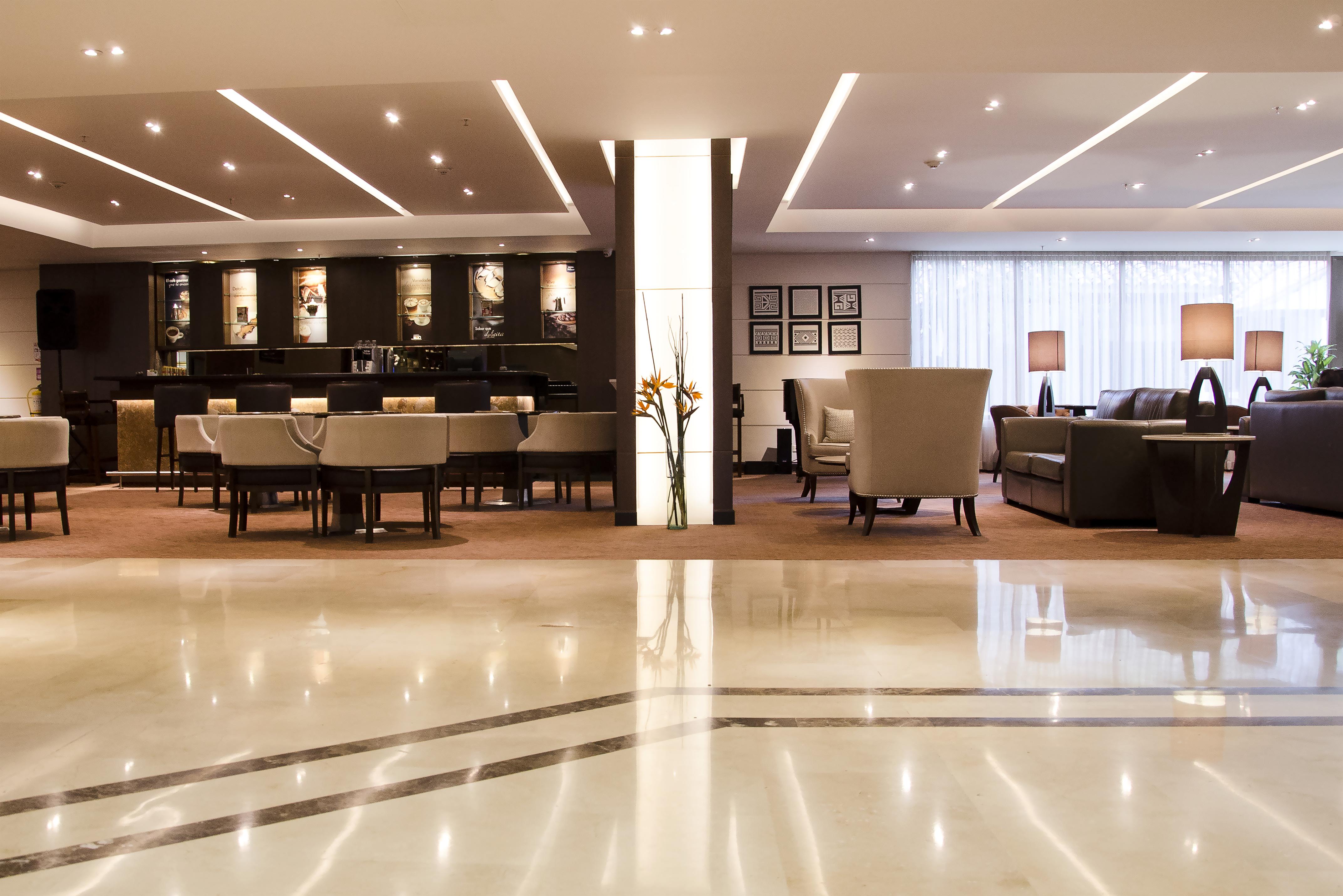 Hotel Dann Carlton Bogotá Exterior foto The lobby of the hotel