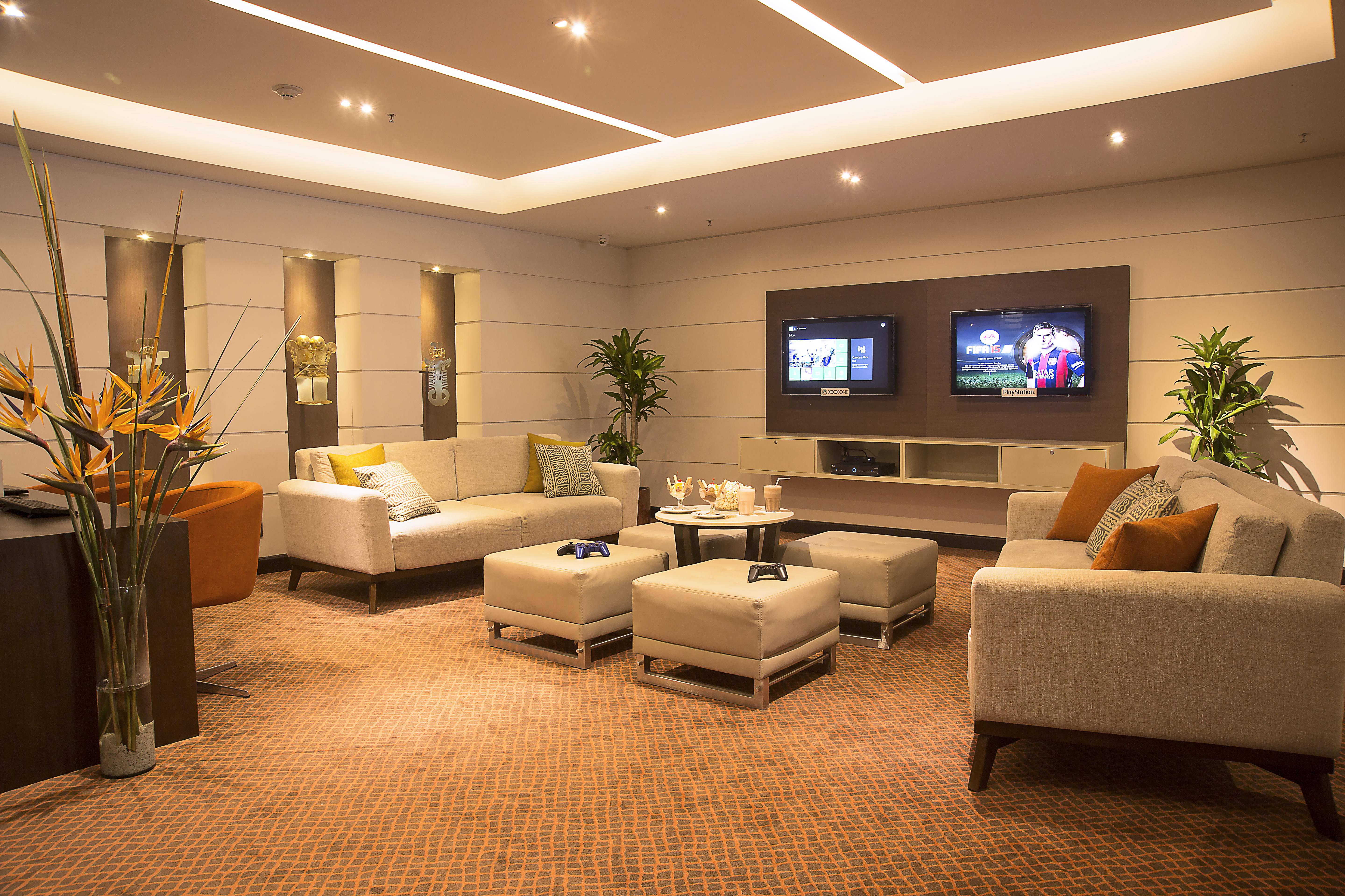 Hotel Dann Carlton Bogotá Exterior foto The lounge at the airport